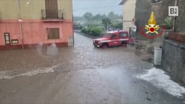 Meteo Campania: bomba d’acqua in Irpinia. Muore travolto dall’auto