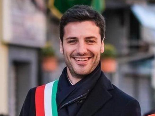 Palma Campania: sindaco ai domiciliari per corruzione